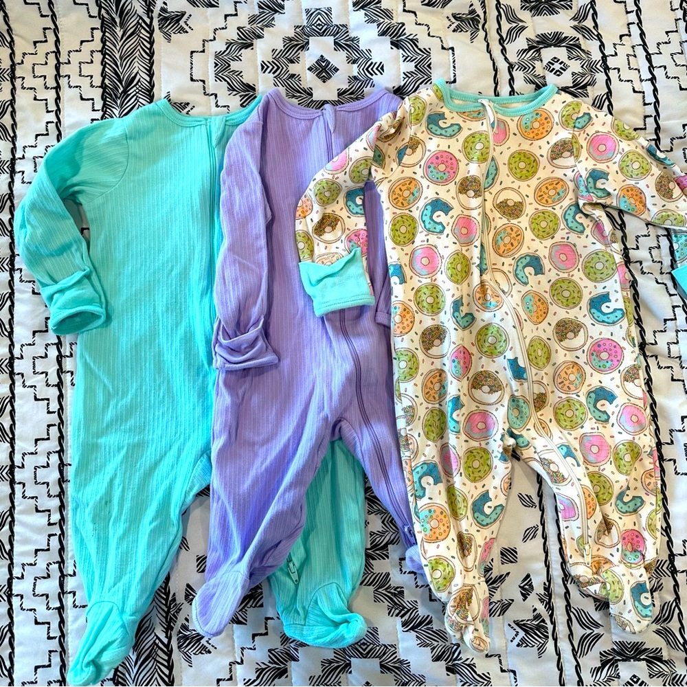 3 infant pajamas
